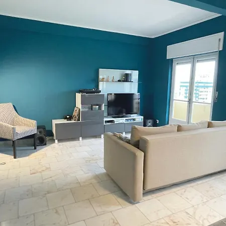 Blue Bay Apartment